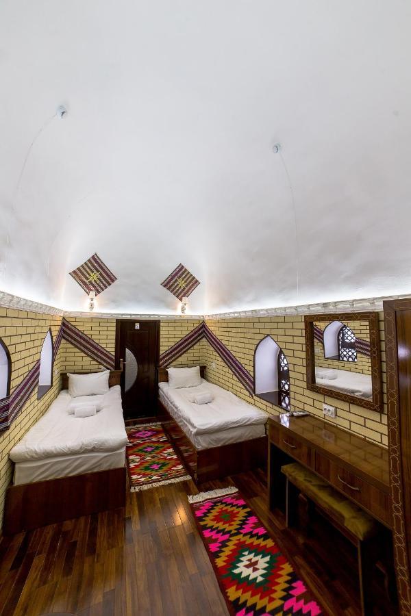 Feruzkhan Hotel - Madrassah Mohammed Rakhim Khan 1871 Khiva Buitenkant foto